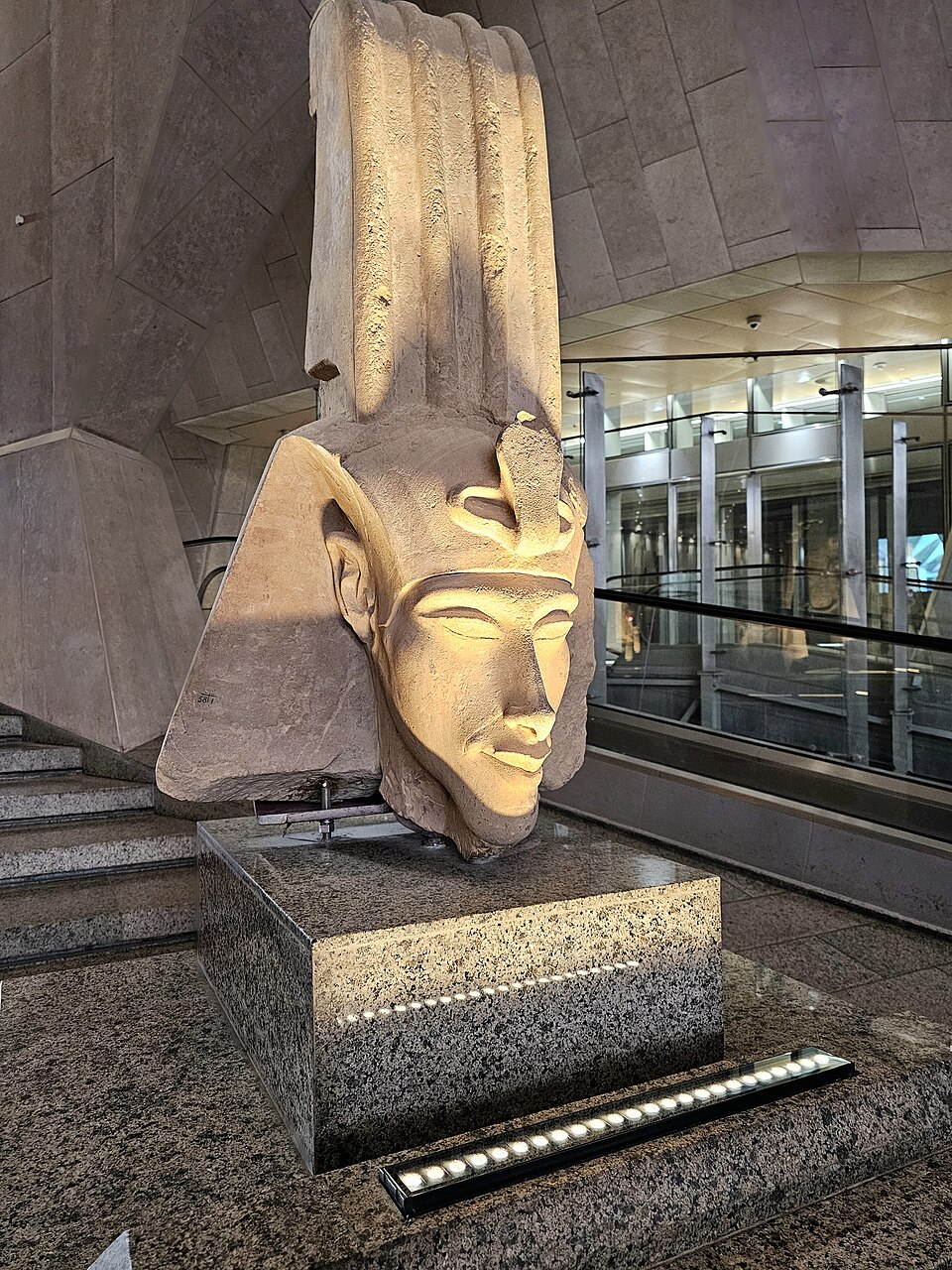 アクエンアテン