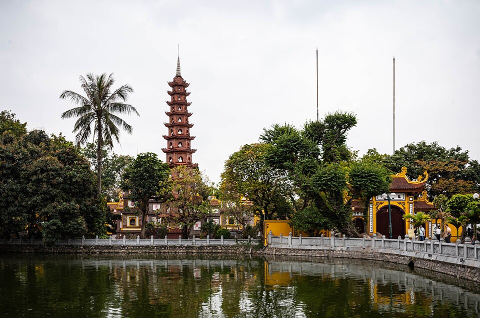 Trấn Quốc Pagoda
